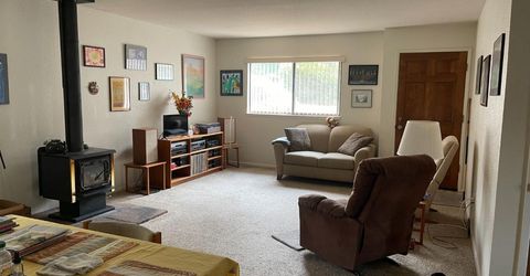 23196 Lone Pine Dr, Auburn, CA 95602 Photo