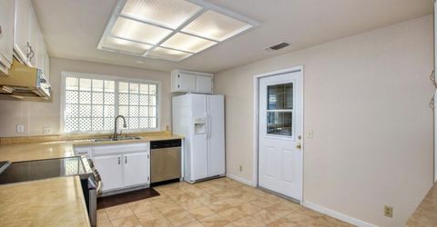 4402 White Oak Ct, Rocklin, CA 95677 Photo