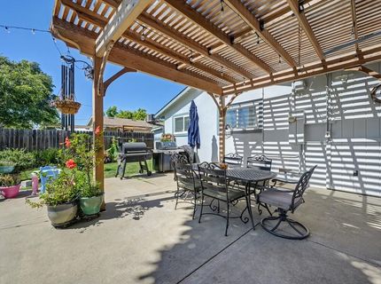 5654 Beauregard Way, Orangevale, CA 95662 Photo