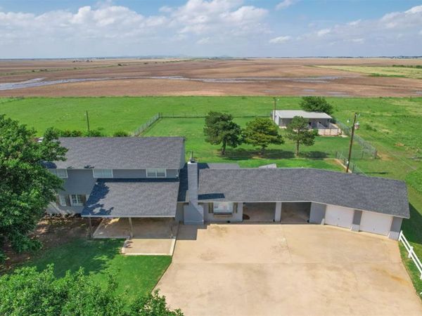 21145 Us Highway 62 , Headrick, OK 73549
