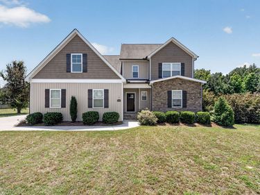 9116 Ashton Glen Drive, Zebulon, NC 27597