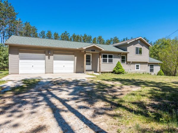 2901 Woodqueen Trail, Kingsley, MI 49649