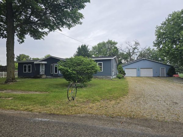53140 Fulton Road, Leonidas, MI 49066