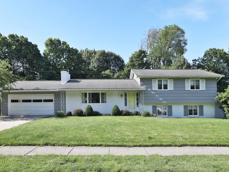 275 Blandford Drive, Worthington, OH 43085 Photo 2
