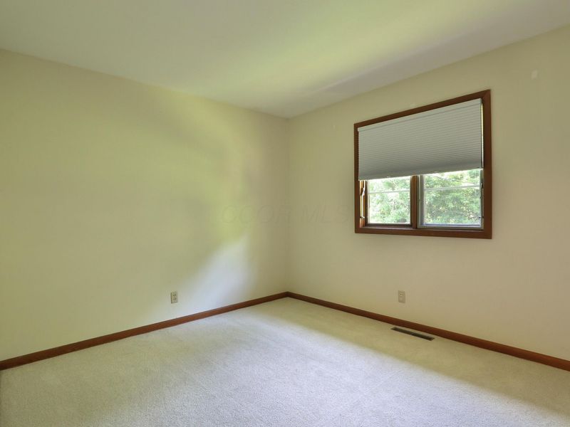 275 Blandford Drive, Worthington, OH 43085 Photo 23