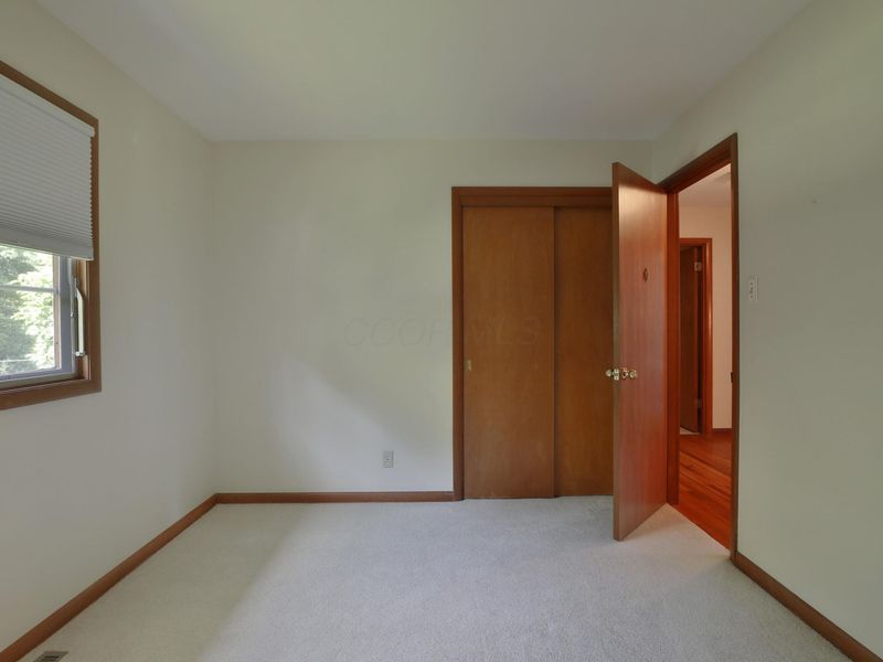 275 Blandford Drive, Worthington, OH 43085 Photo 24