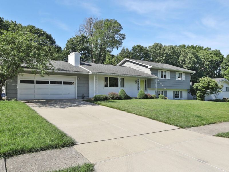 275 Blandford Drive, Worthington, OH 43085 Photo 3