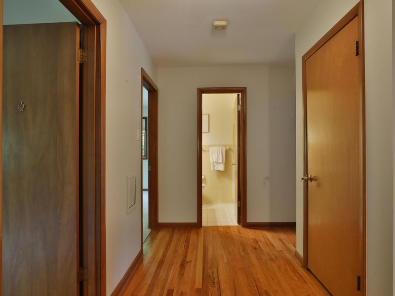 275 Blandford Drive, Worthington, OH 43085 Photo 30