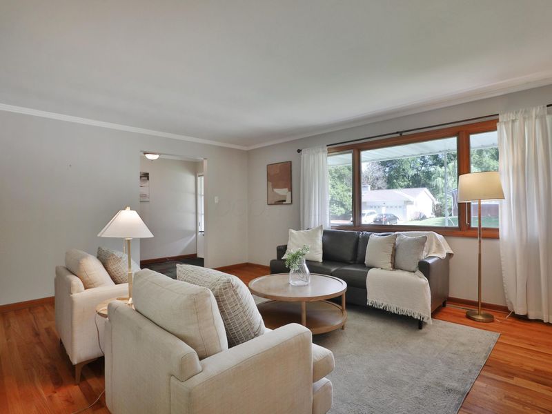 275 Blandford Drive, Worthington, OH 43085 Photo 9