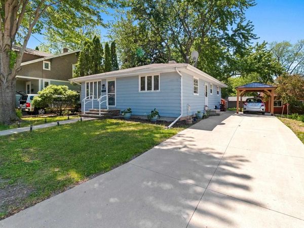 609 S MEMORIAL DRIVE, Appleton, WI 54914