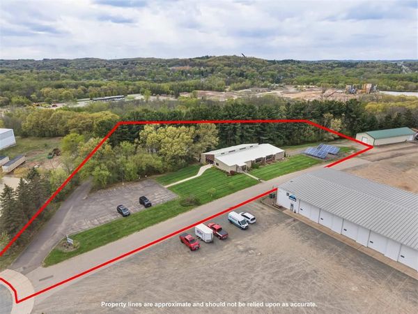 2720 Arbor Court, Eau Claire, WI 54701