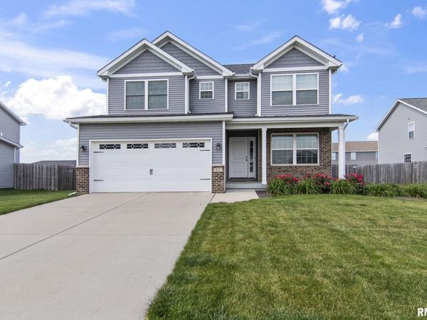 815 Kooper Drive, Chatham, IL 62629
