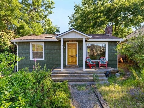 1312 Iowa Street, Ashland, OR 97520