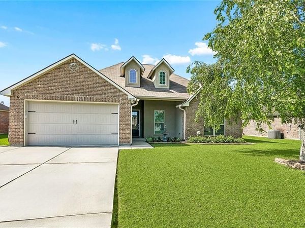 24070 LAUREL OAK Avenue, Ponchatoula, LA 70454
