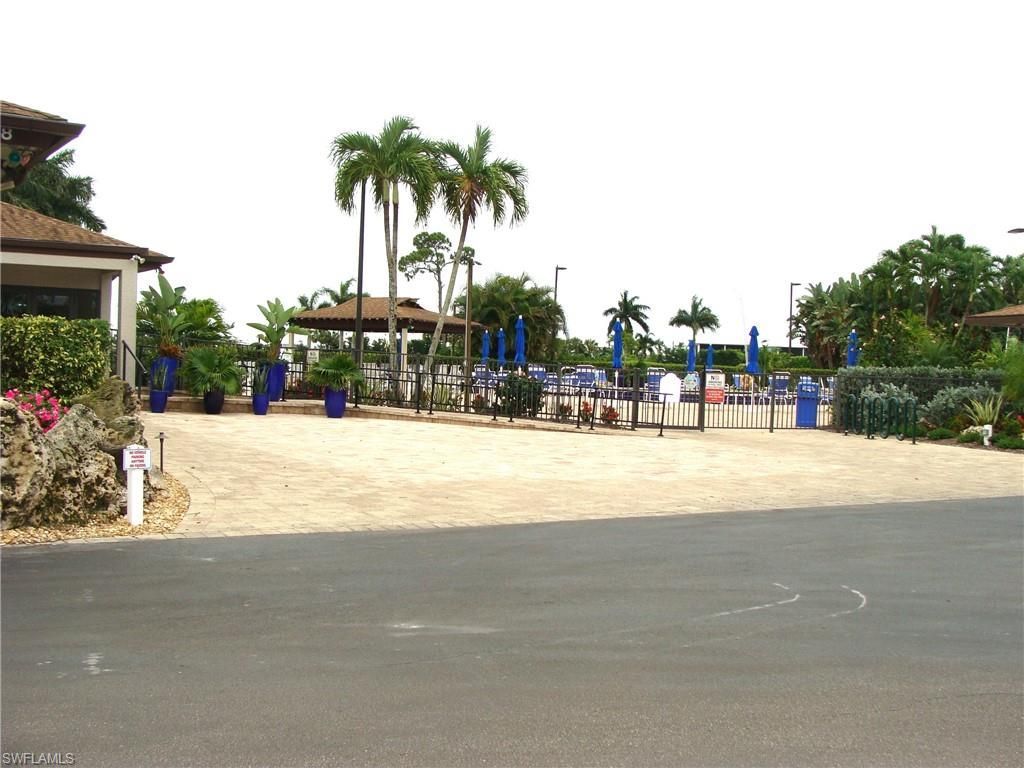 135 Quails Nest Rd , Unit 4, Naples, FL 34112 Photo