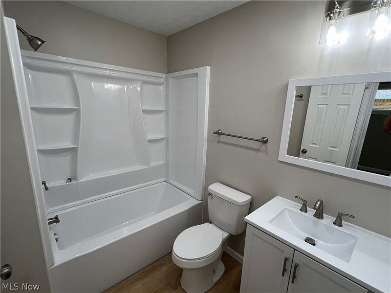 7326 Dell Haven Drive , Parma, OH 44130 Photo 11