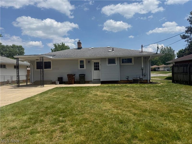 7326 Dell Haven Drive , Parma, OH 44130 Photo 19