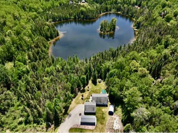 1761 E Lake Circle, Barton City, MI 48705