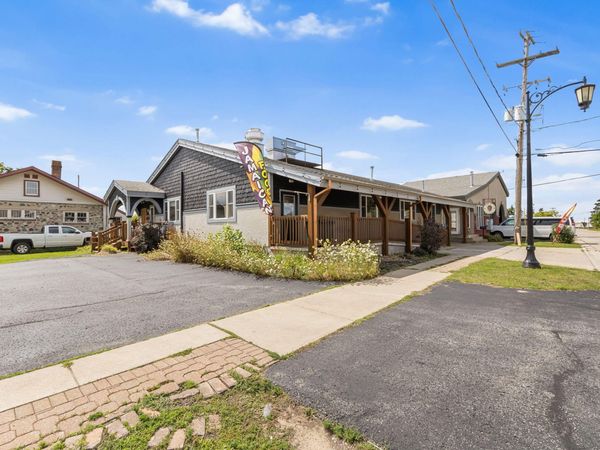 325 W 2nd Street, Gaylord, MI 49735
