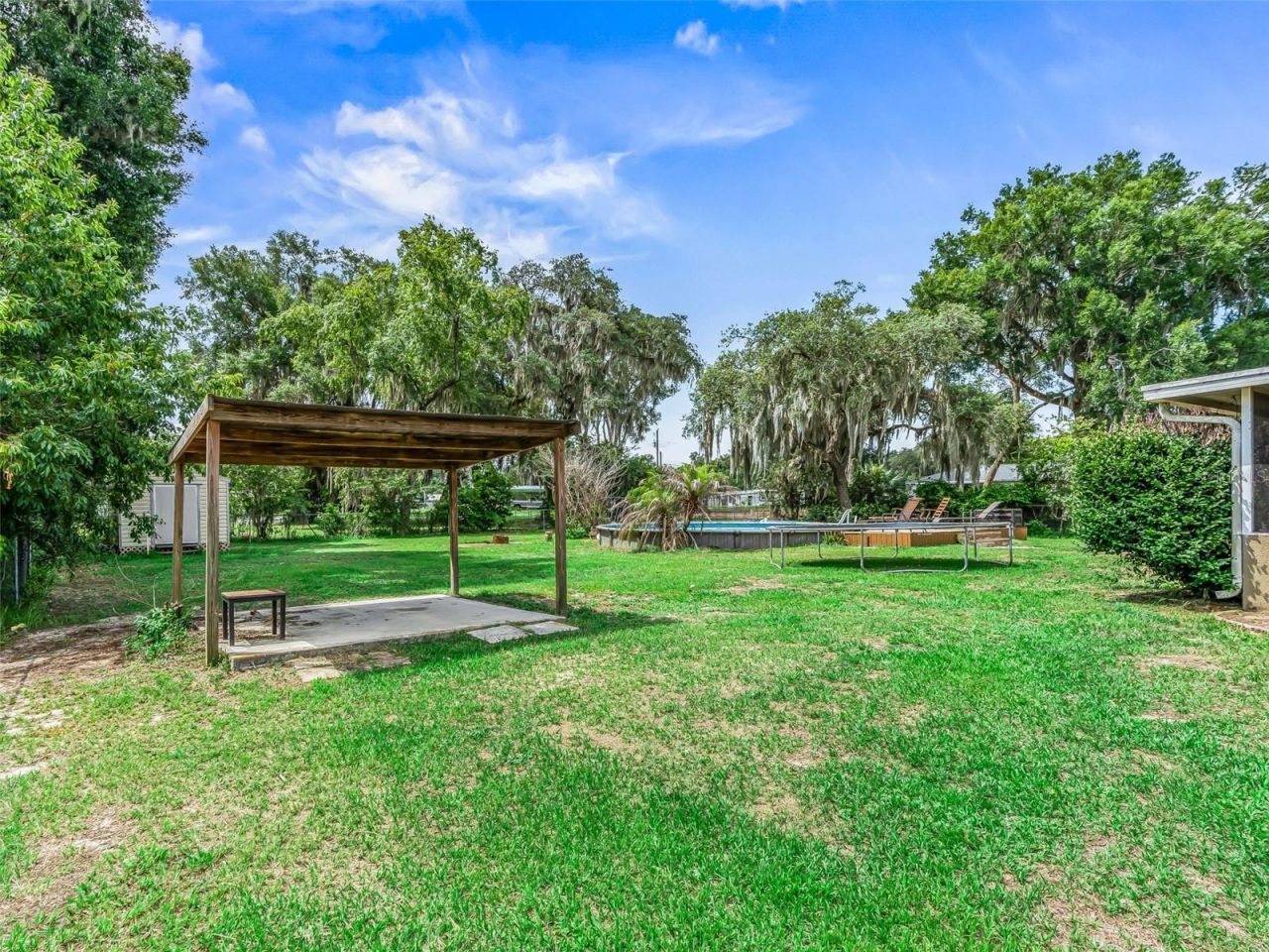 1195 Cr 441 , Lake Panasoffkee, FL 33538 Photo