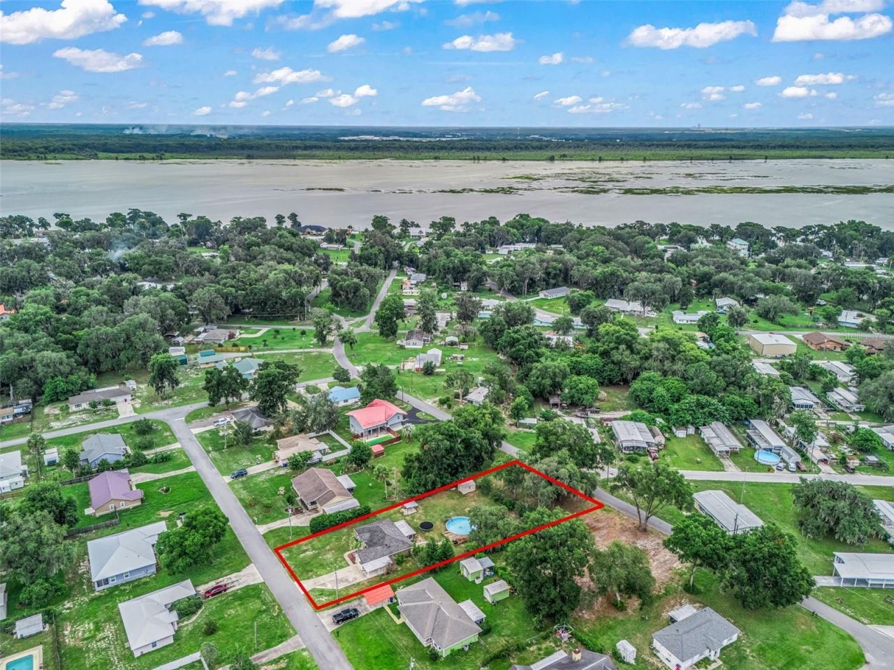 1195 Cr 441 , Lake Panasoffkee, FL 33538 Photo