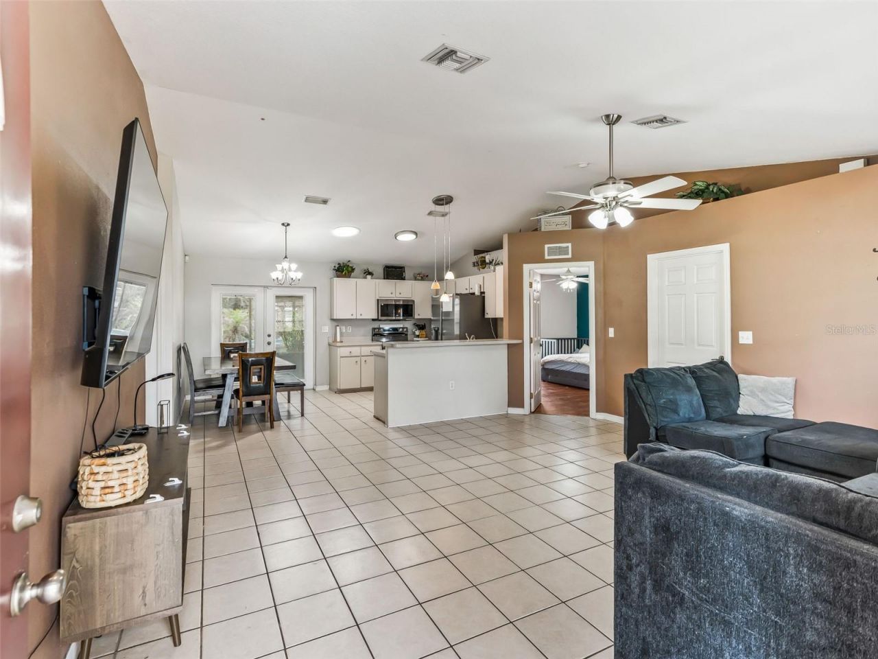 1195 Cr 441 , Lake Panasoffkee, FL 33538 Photo