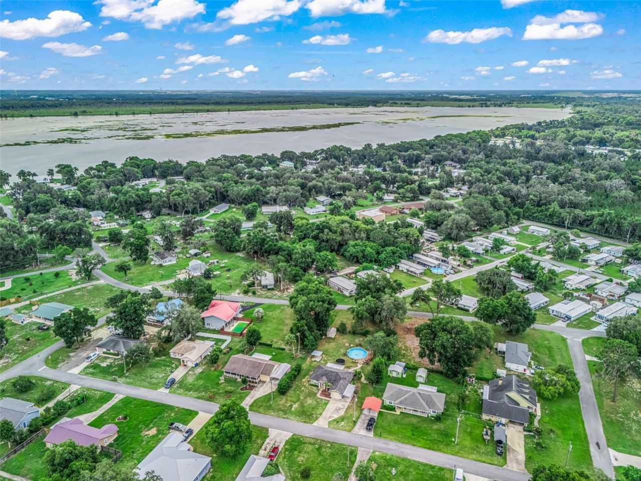 1195 Cr 441 , Lake Panasoffkee, FL 33538 Photo