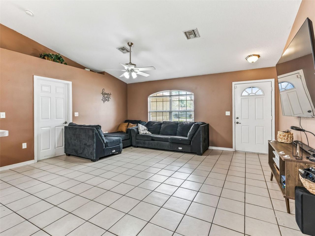 1195 Cr 441 , Lake Panasoffkee, FL 33538 Photo