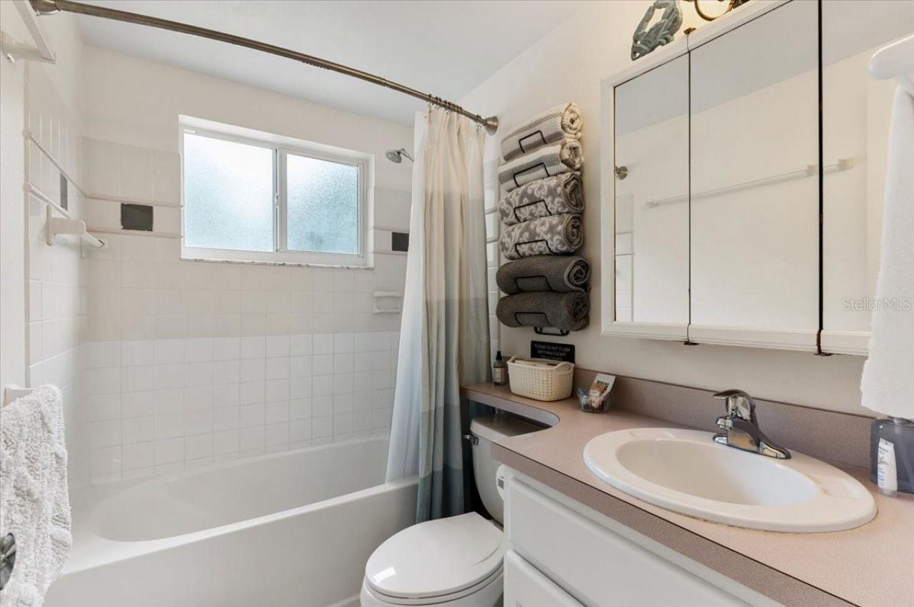 980 Charlotte Avenue , Sarasota, FL 34237 Photo