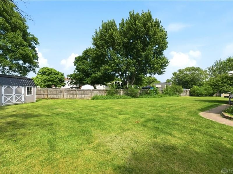 4301 Reeves Court, Clayton, OH 45415 Photo 15