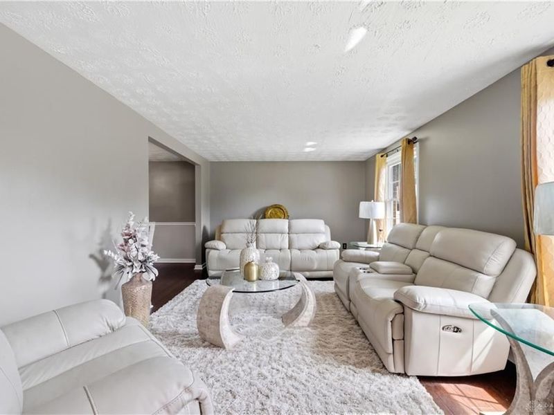 4301 Reeves Court, Clayton, OH 45415 Photo 2