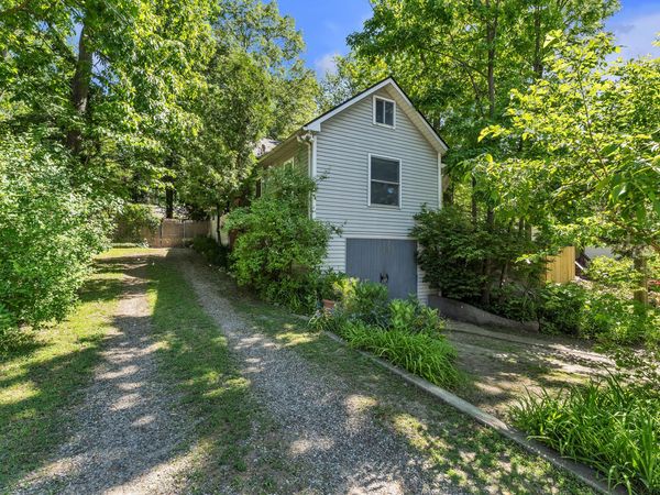 6330 Oakdale Drive, Brighton, MI 48116