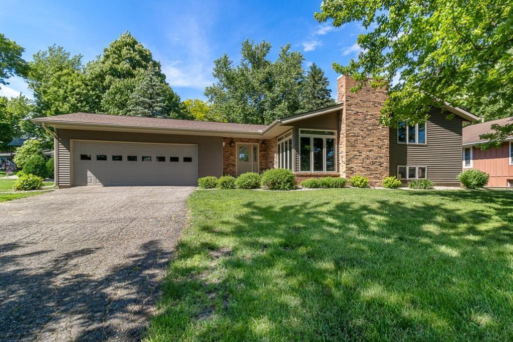 519 4th Street SW, Madelia, MN 56062