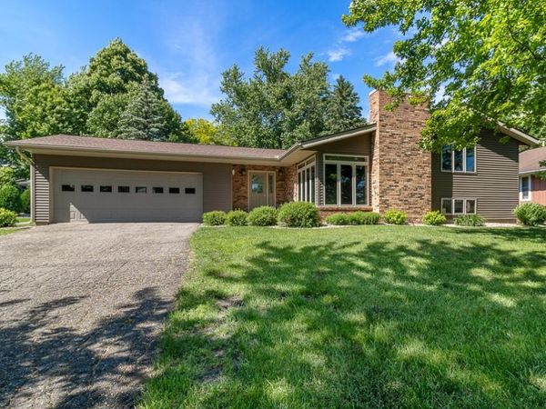 519 4th Street SW, Madelia, MN 56062