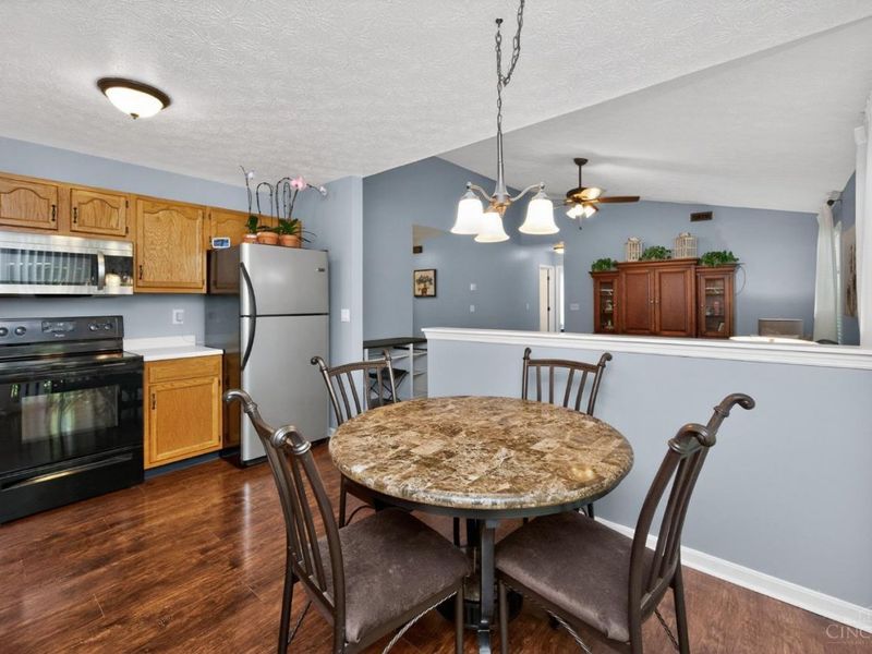 1299 Poplar Hill Drive, Lebanon, OH 45036 Photo 9