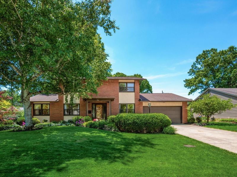 711 Lauraland Drive S, Columbus, OH 43214 Photo 4