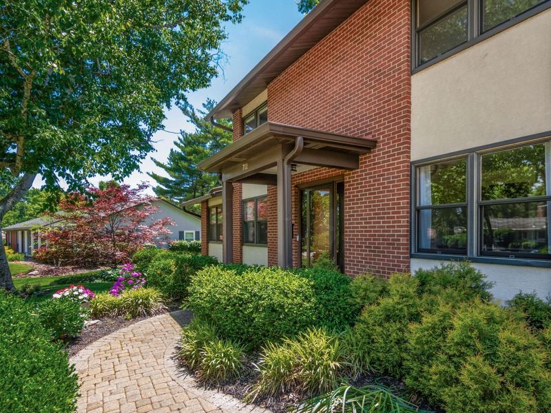 711 Lauraland Drive S, Columbus, OH 43214 Photo 7