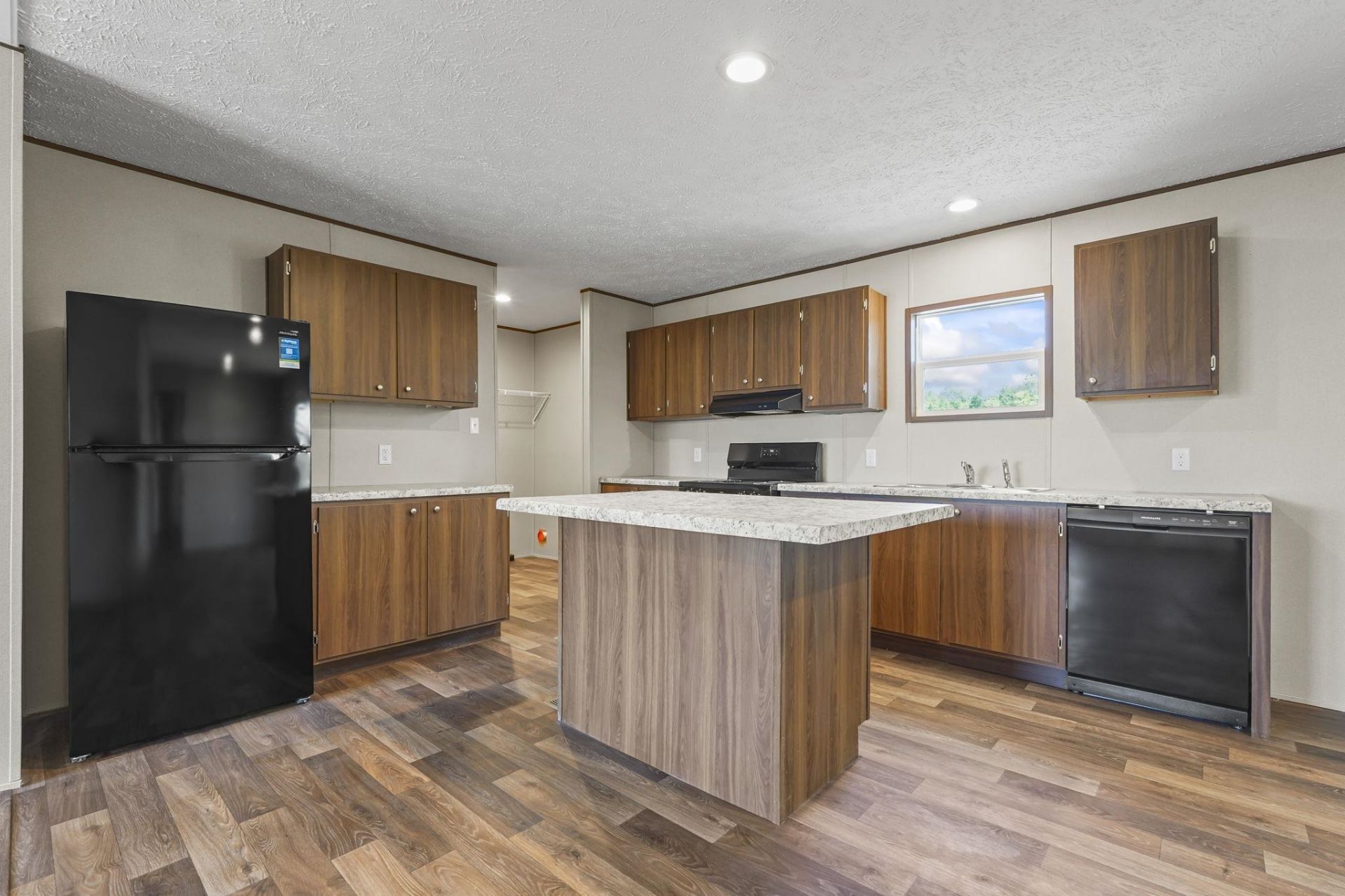 109 G P Smith Ave. Photo 8