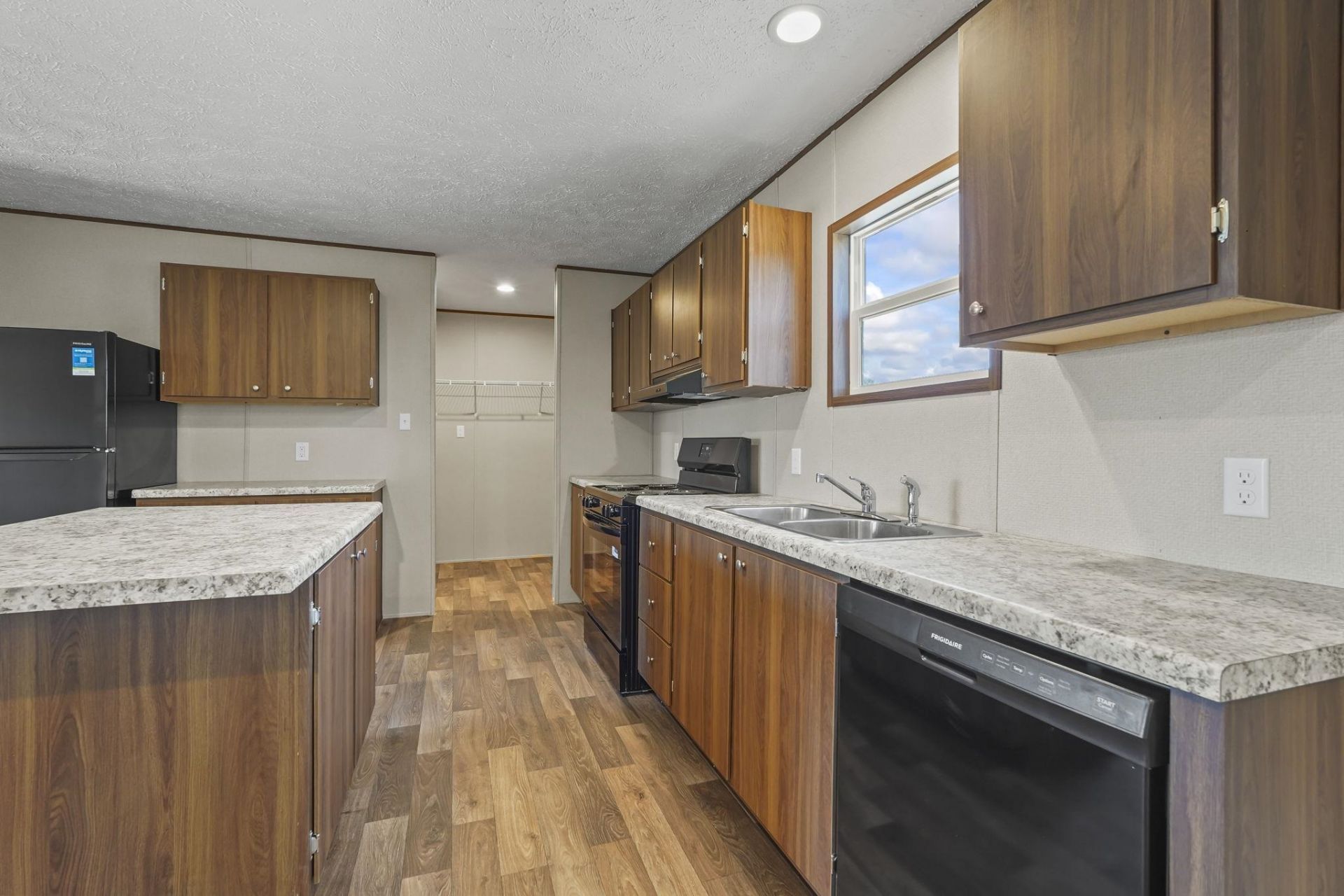 109 G P Smith Ave. Photo 9