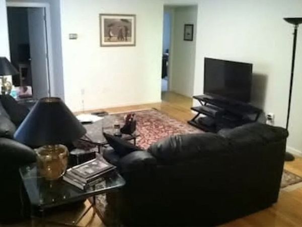 1850 Beacon Street, Unit 201, Brookline, MA 02445