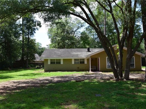 217 W SAINT MARY Drive , Covington, LA 70433