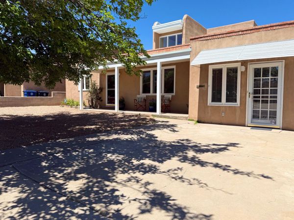 4643 Idlewilde Lane SE, Albuquerque, NM 87108