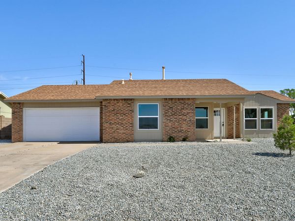 4989 Chromium Drive NE, Rio Rancho, NM 87124
