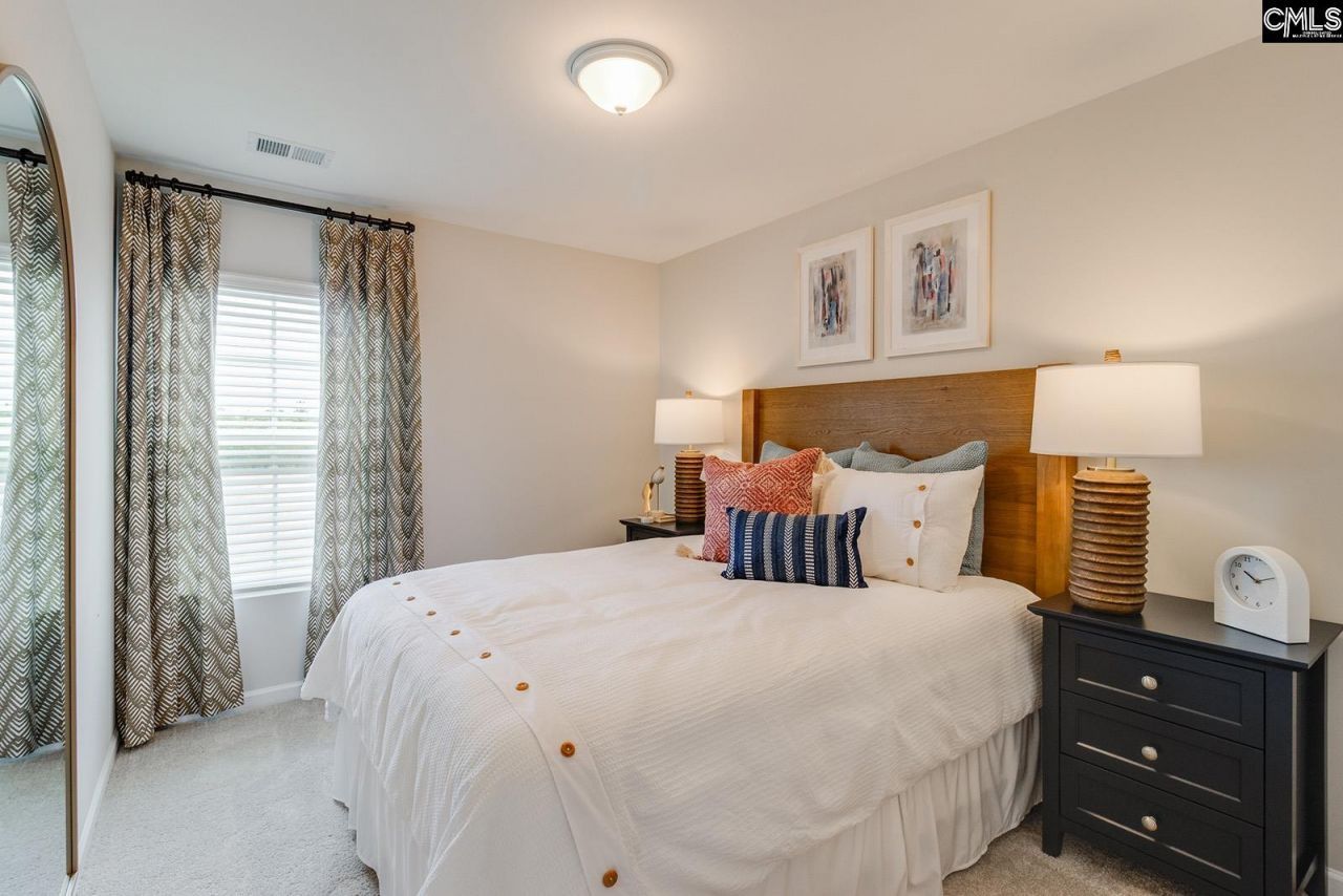 3076 Harborview Drive  Photo 21