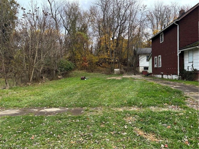 1125 N Garland Avenue , Youngstown, OH 44505 Photo 4