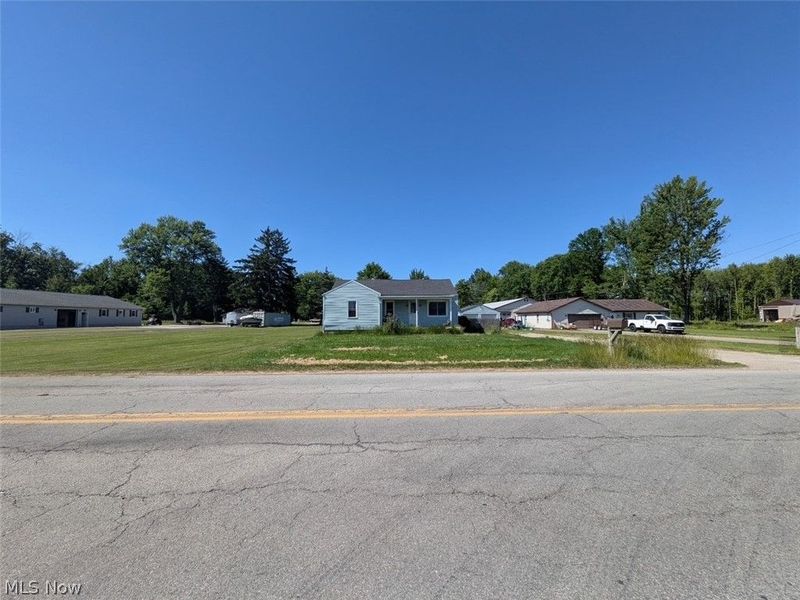 41386 Schadden Road, Elyria, OH 44035 Photo 2