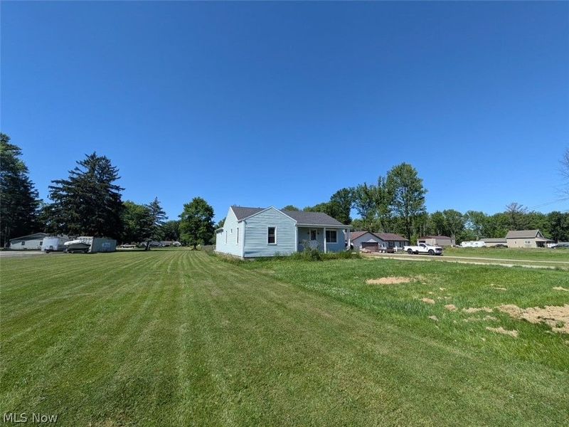 41386 Schadden Road, Elyria, OH 44035 Photo 3