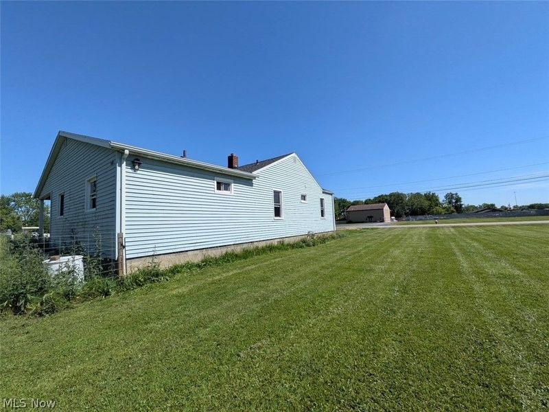 41386 Schadden Road, Elyria, OH 44035 Photo 4