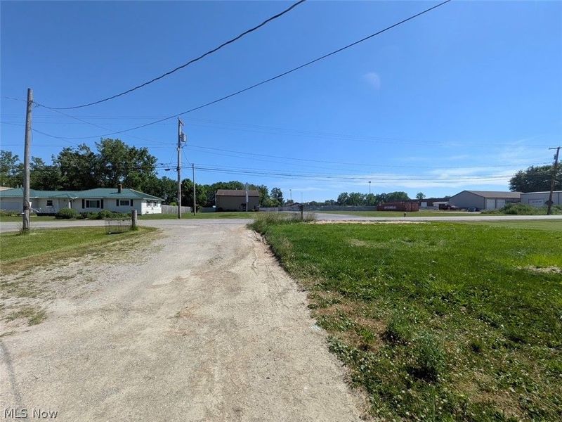 41386 Schadden Road, Elyria, OH 44035 Photo 9