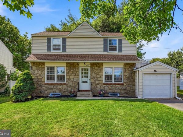 421 N WARMINSTER ROAD, HATBORO, PA 19040